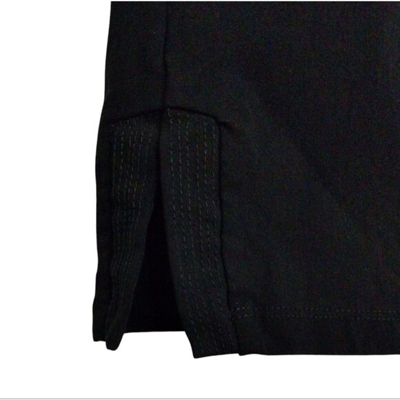 Ellen Tracy Black Capri Pants size Meduim Slit Hem Inseam 20.5 inches - Picture 4 of 16